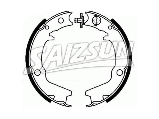 Brake Shoe Set:MB858926